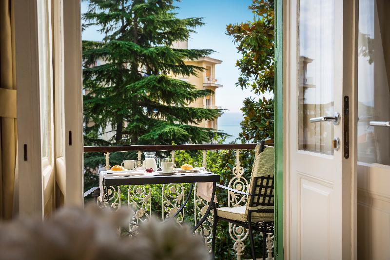 Remisens Villa Elsa Lovran Bagian luar foto