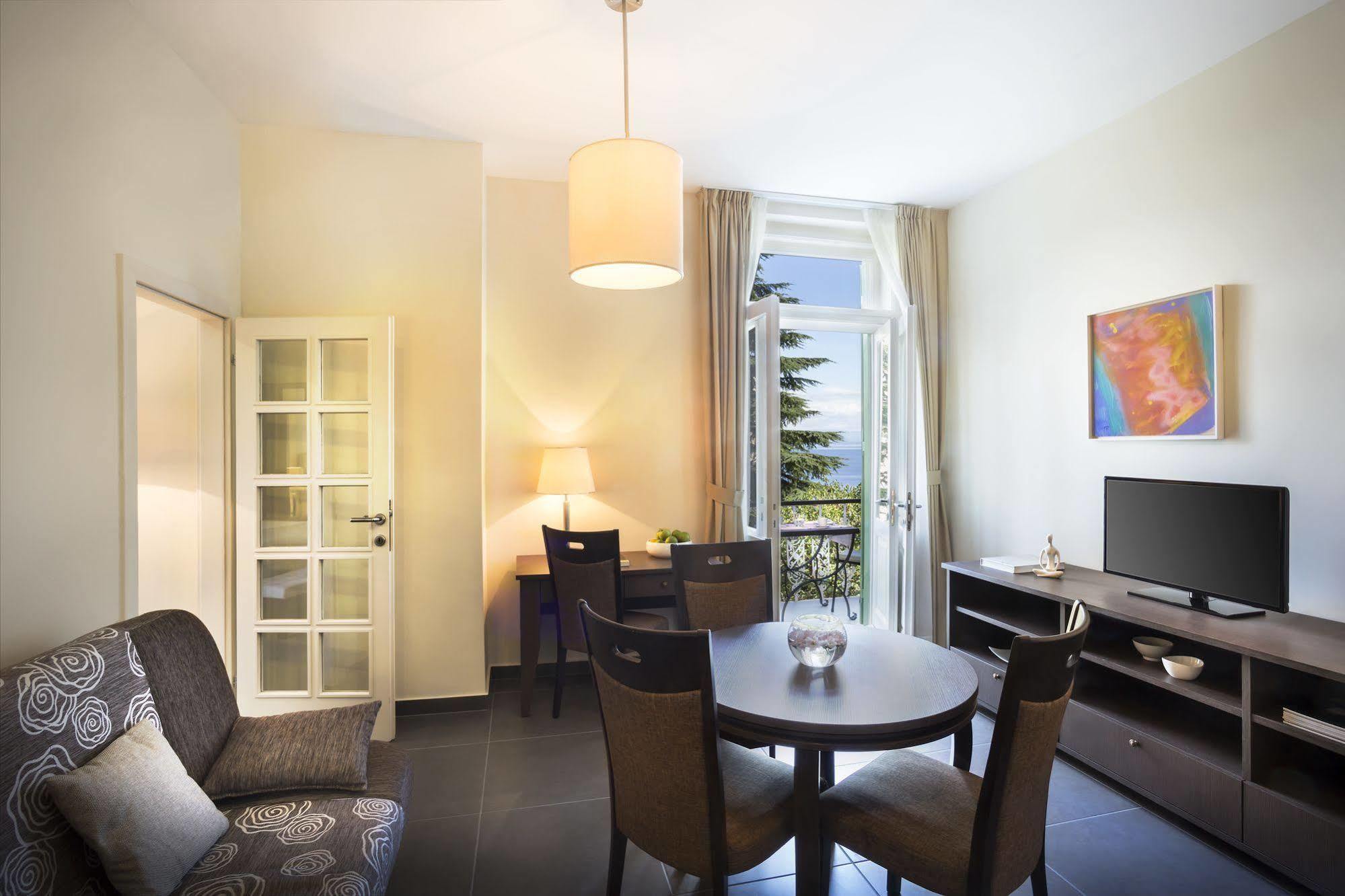 Remisens Villa Elsa Lovran Bagian luar foto