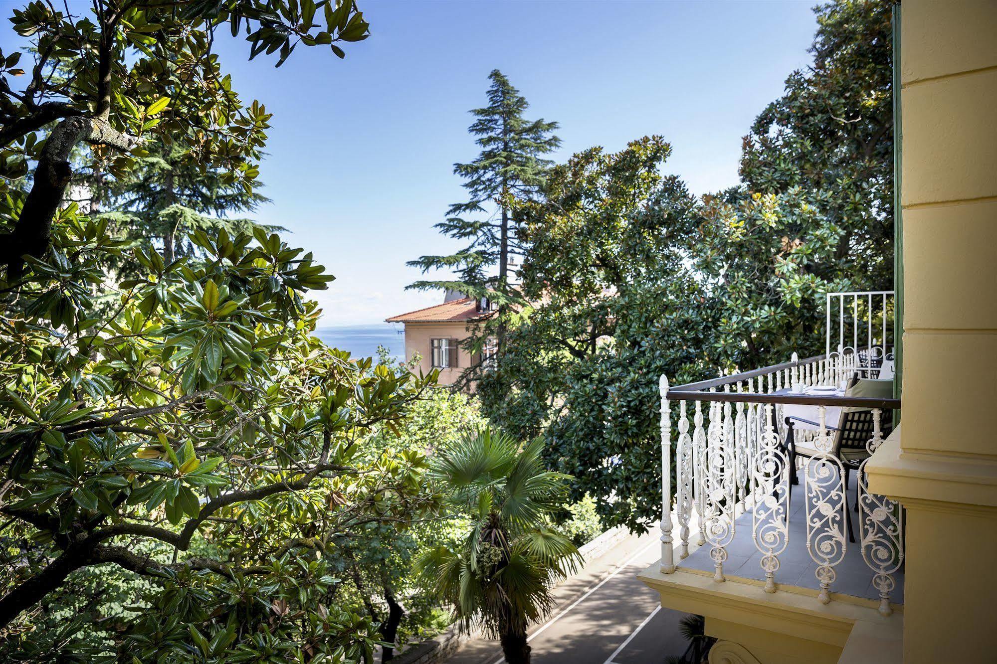 Remisens Villa Elsa Lovran Bagian luar foto