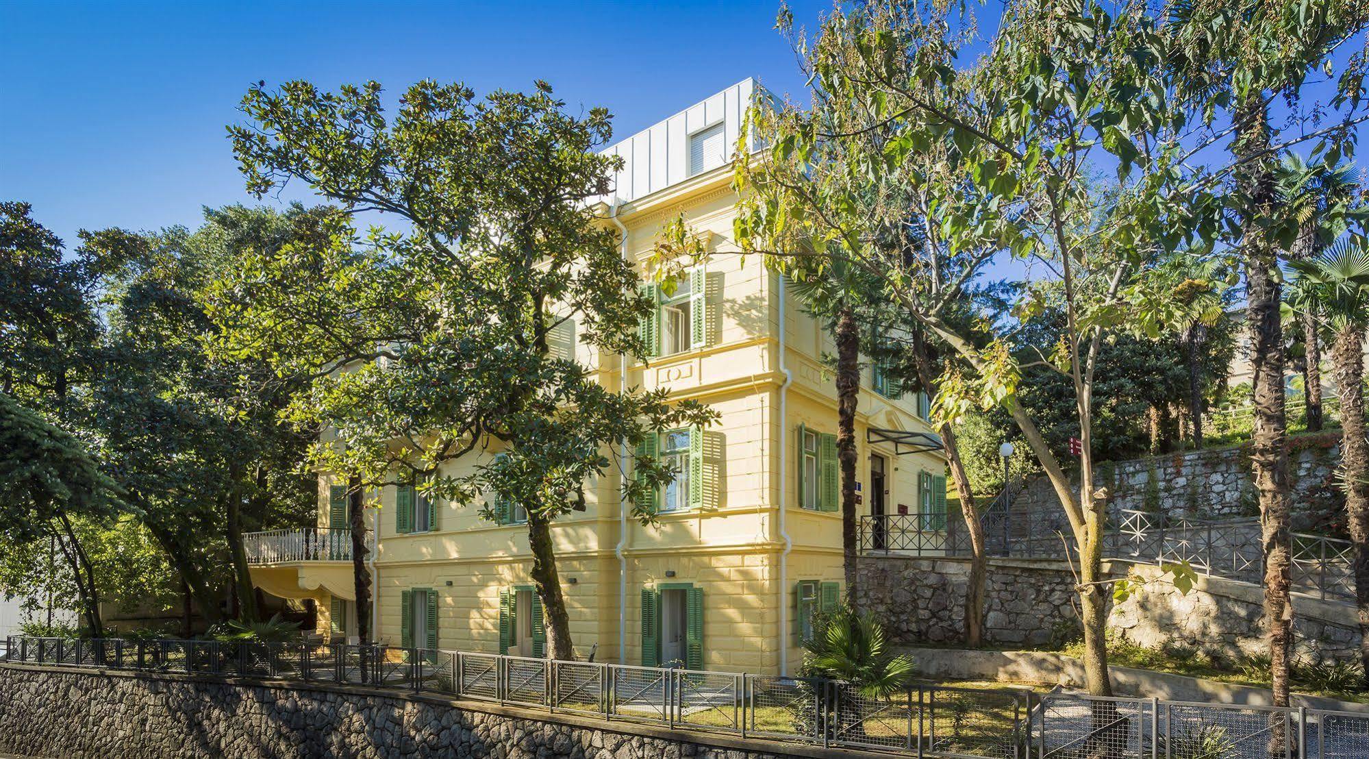 Remisens Villa Elsa Lovran Bagian luar foto